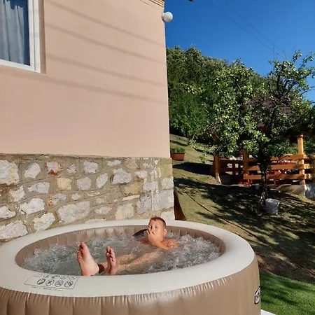 Chalé Seoska Kuca Rakic - Tara